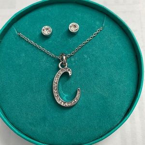 beautiful plated necklace and earrings